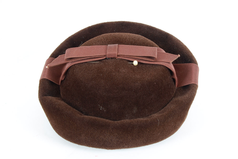 Four Vintage Wool Hats and Hat Box