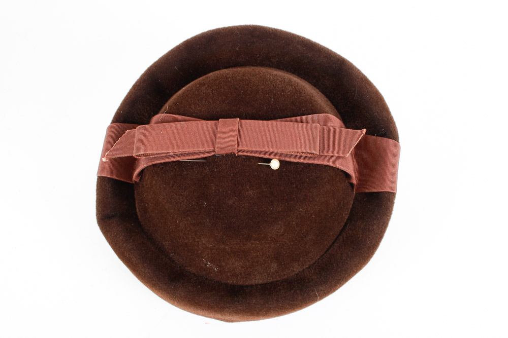 Four Vintage Wool Hats and Hat Box