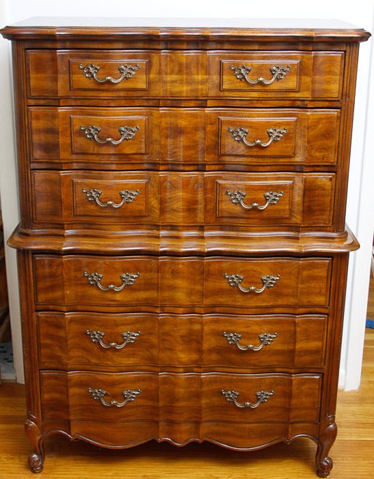 Thomasville Chest of Drawers