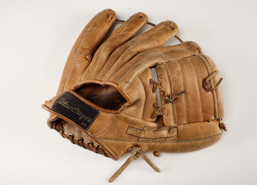 Early Pete Rose Glove