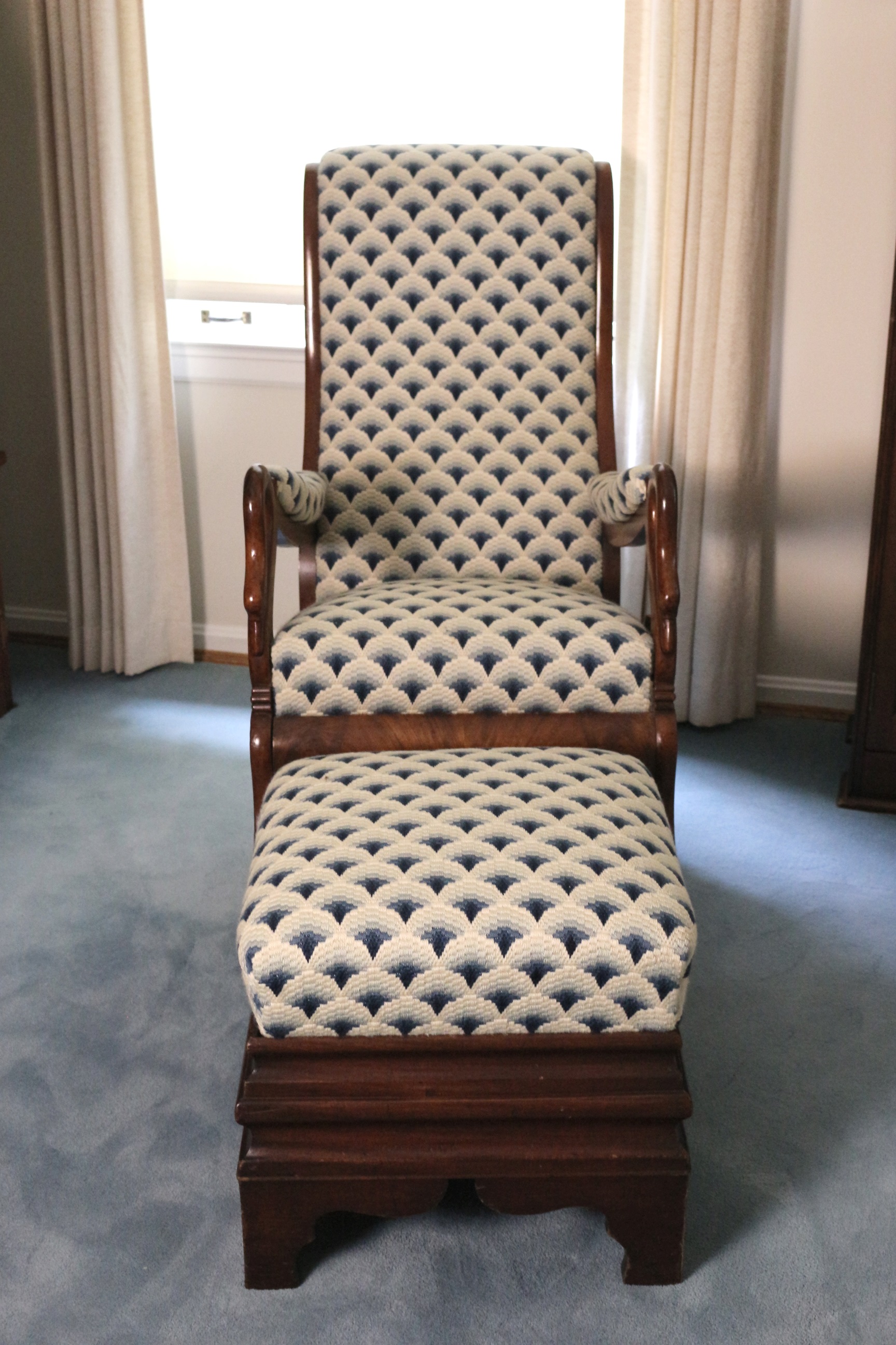Swan Neck Rocking Chair with Ottoman