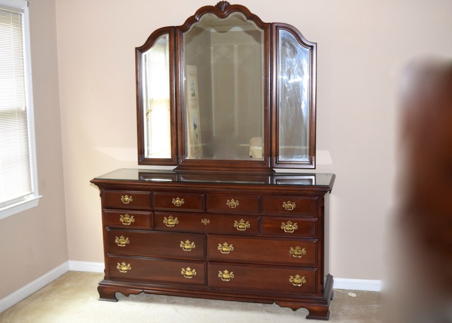 Lexington Dresser with Three-Piece Mirror