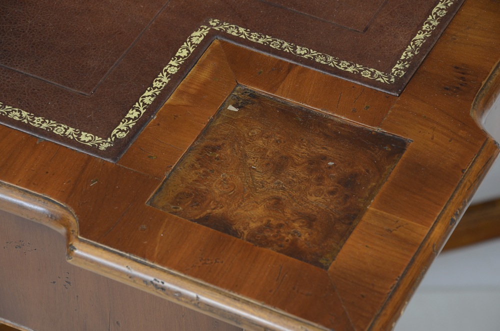 Alfonso Marina Gaming Table and Chairs