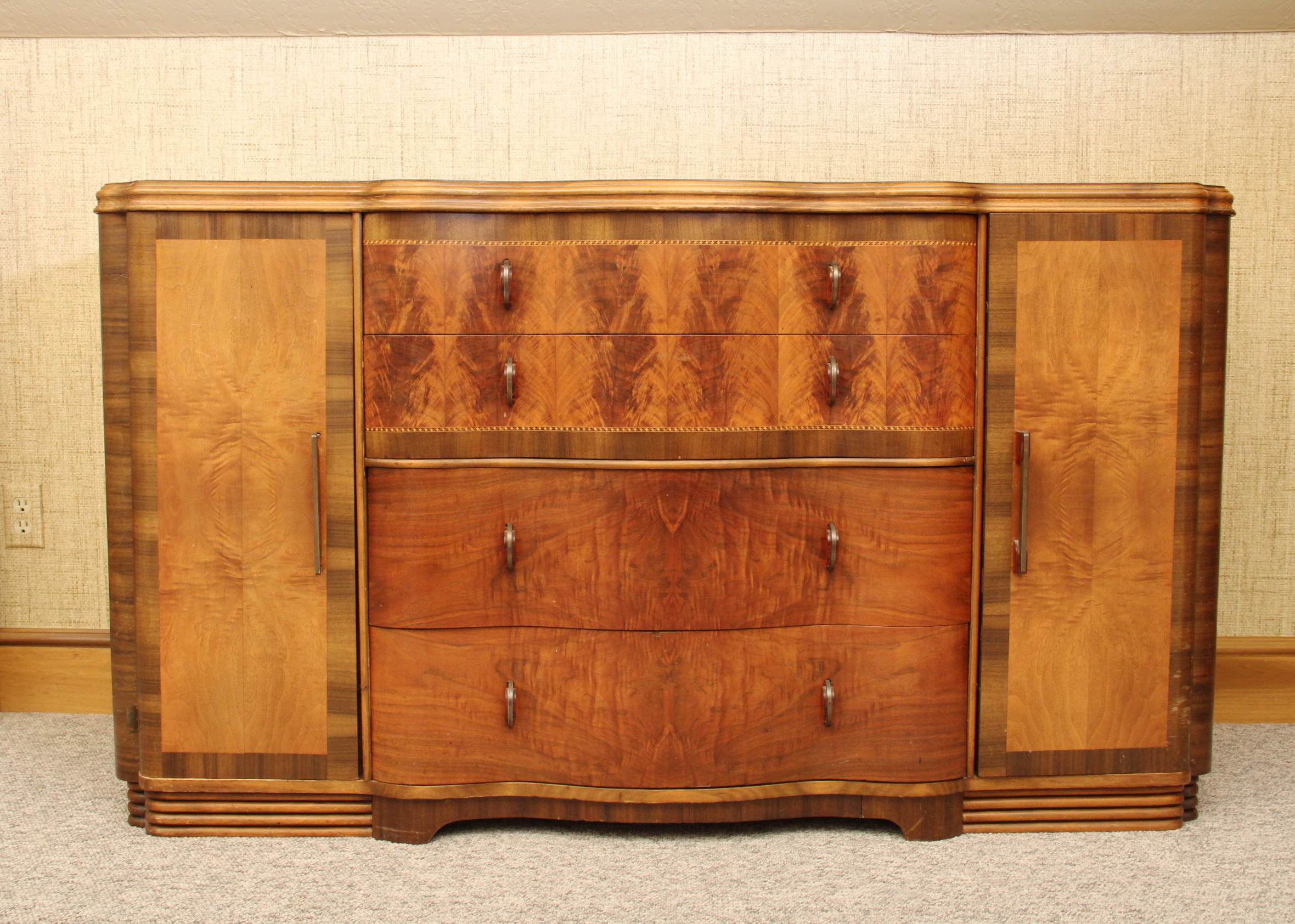 Maple Wood Veneer Sideboard