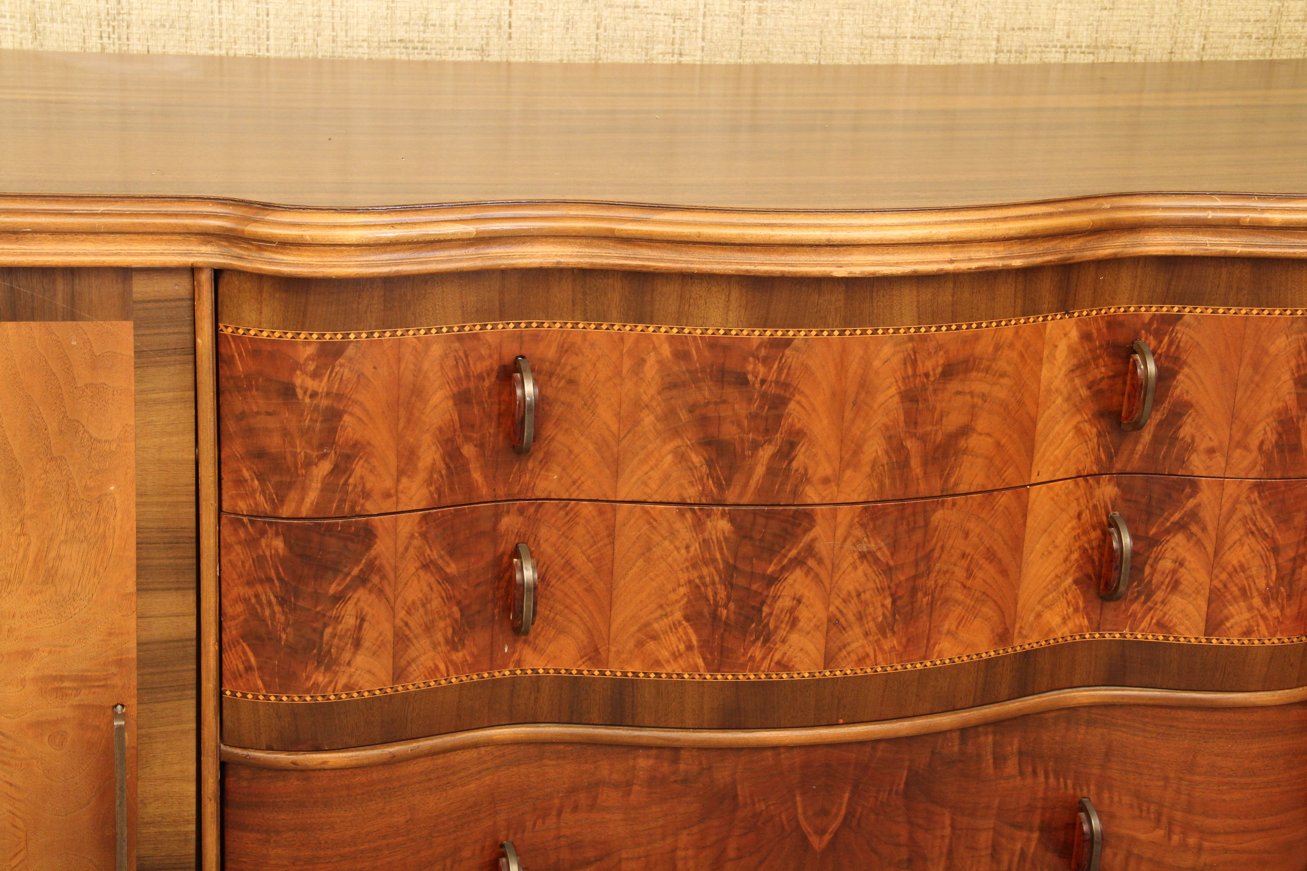 Maple Wood Veneer Sideboard