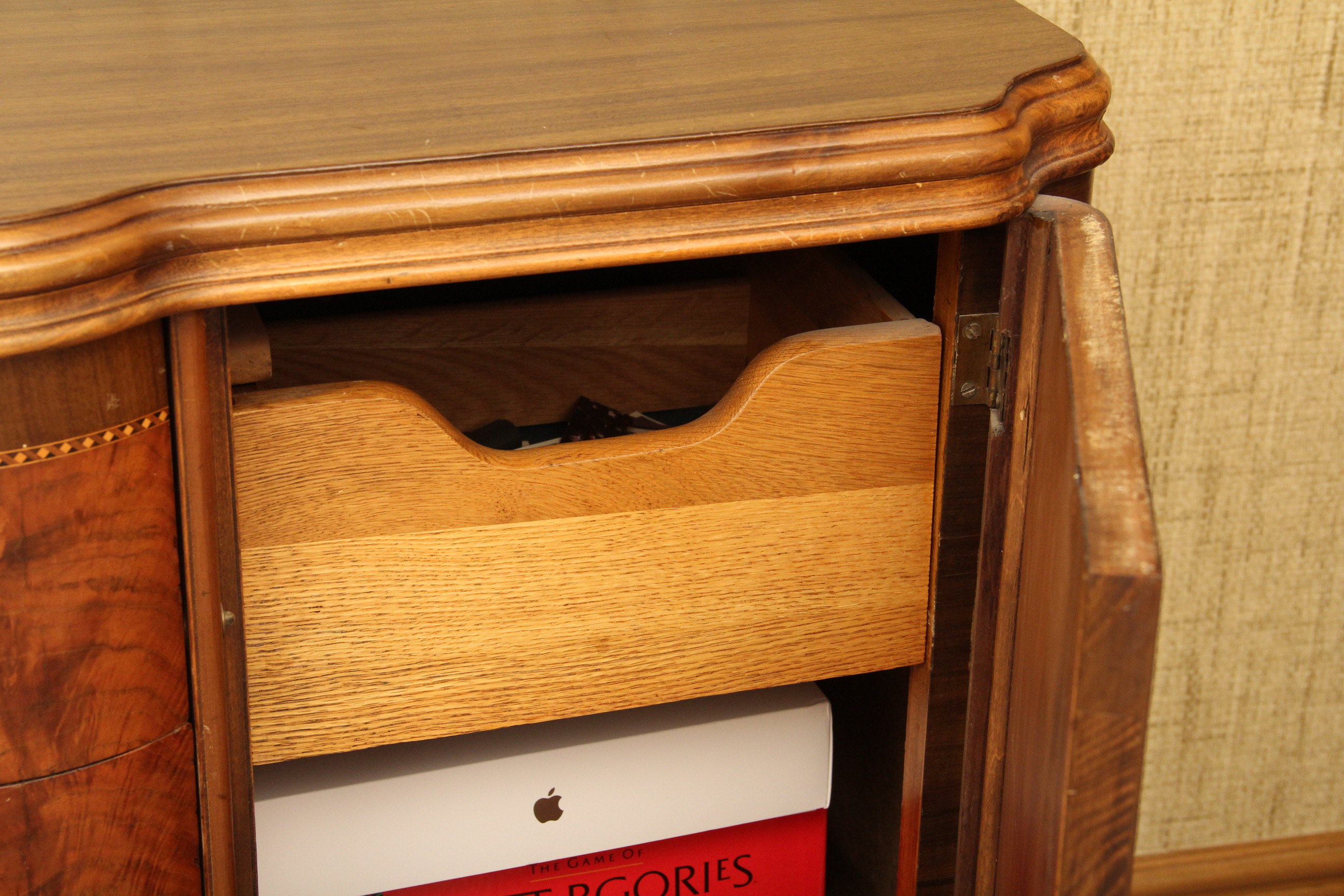 Maple Wood Veneer Sideboard