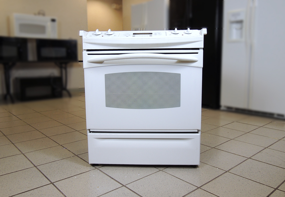 White GE Glass Top Electric Range