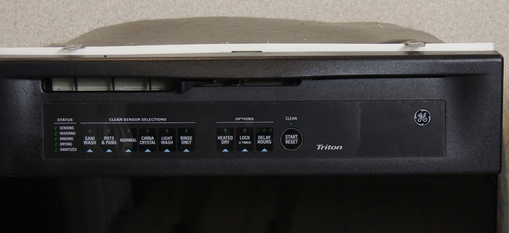 Black GE Triton Built-In Dishwasher