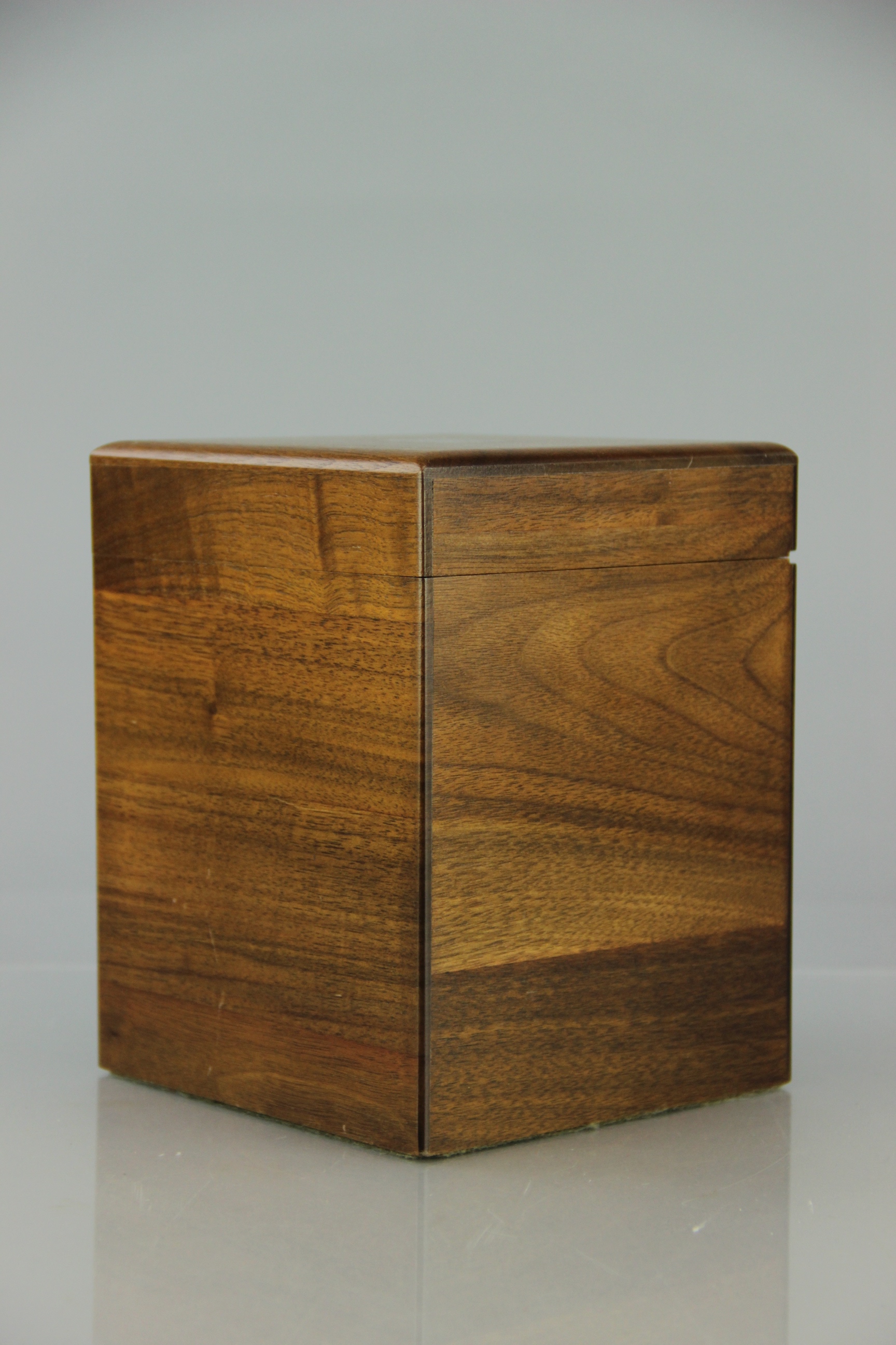 Decatur Industries Walnut Tobacco Humidor Box