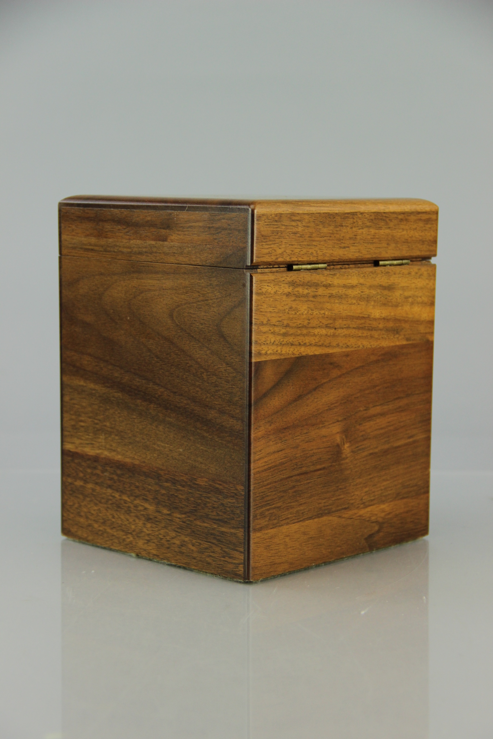 Decatur Industries Walnut Tobacco Humidor Box
