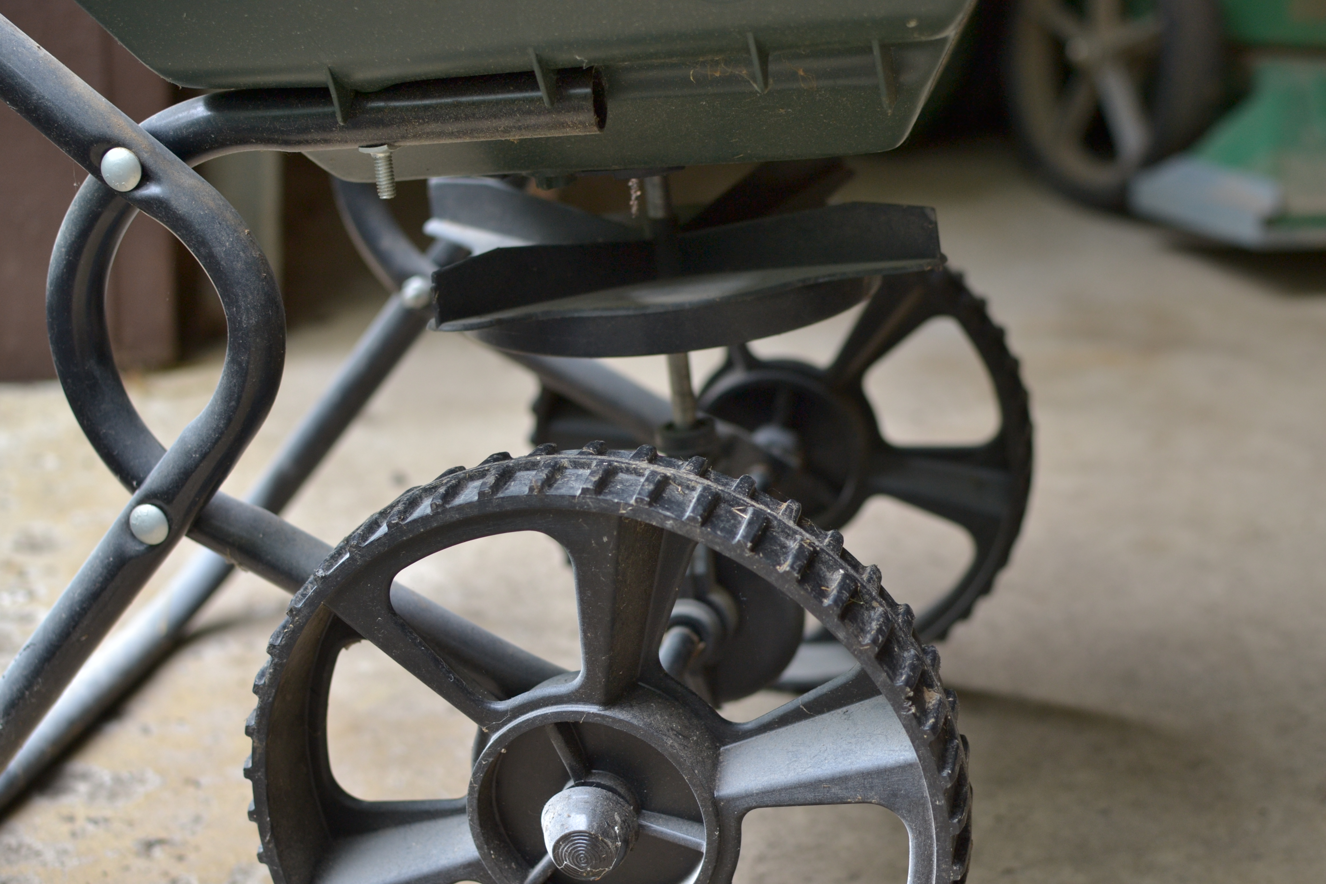 Red Devil Seed Spreader