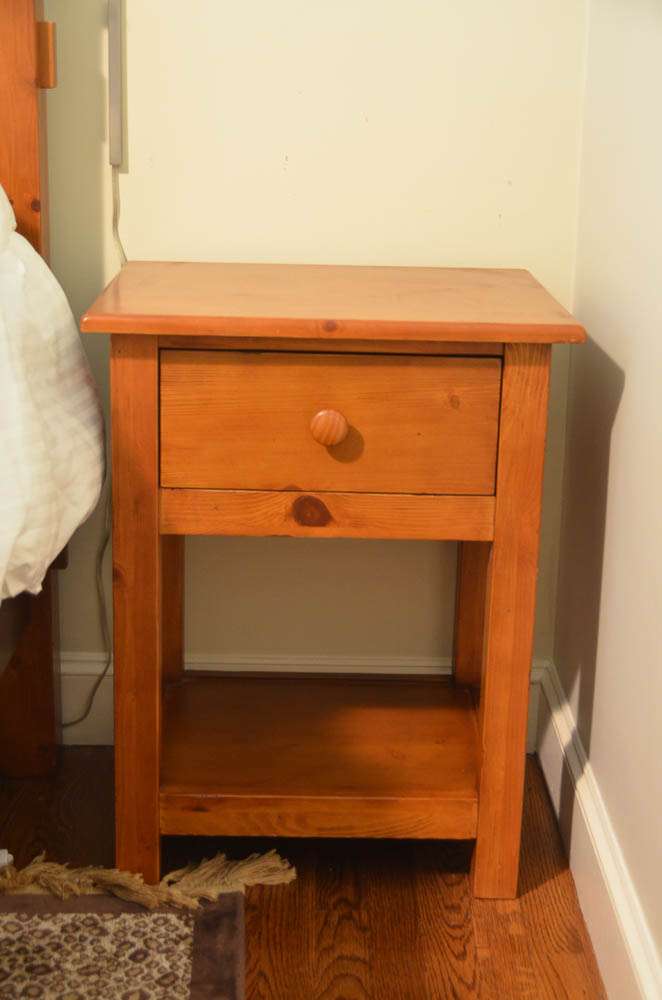 Pottery Barn Kendall Nightstands