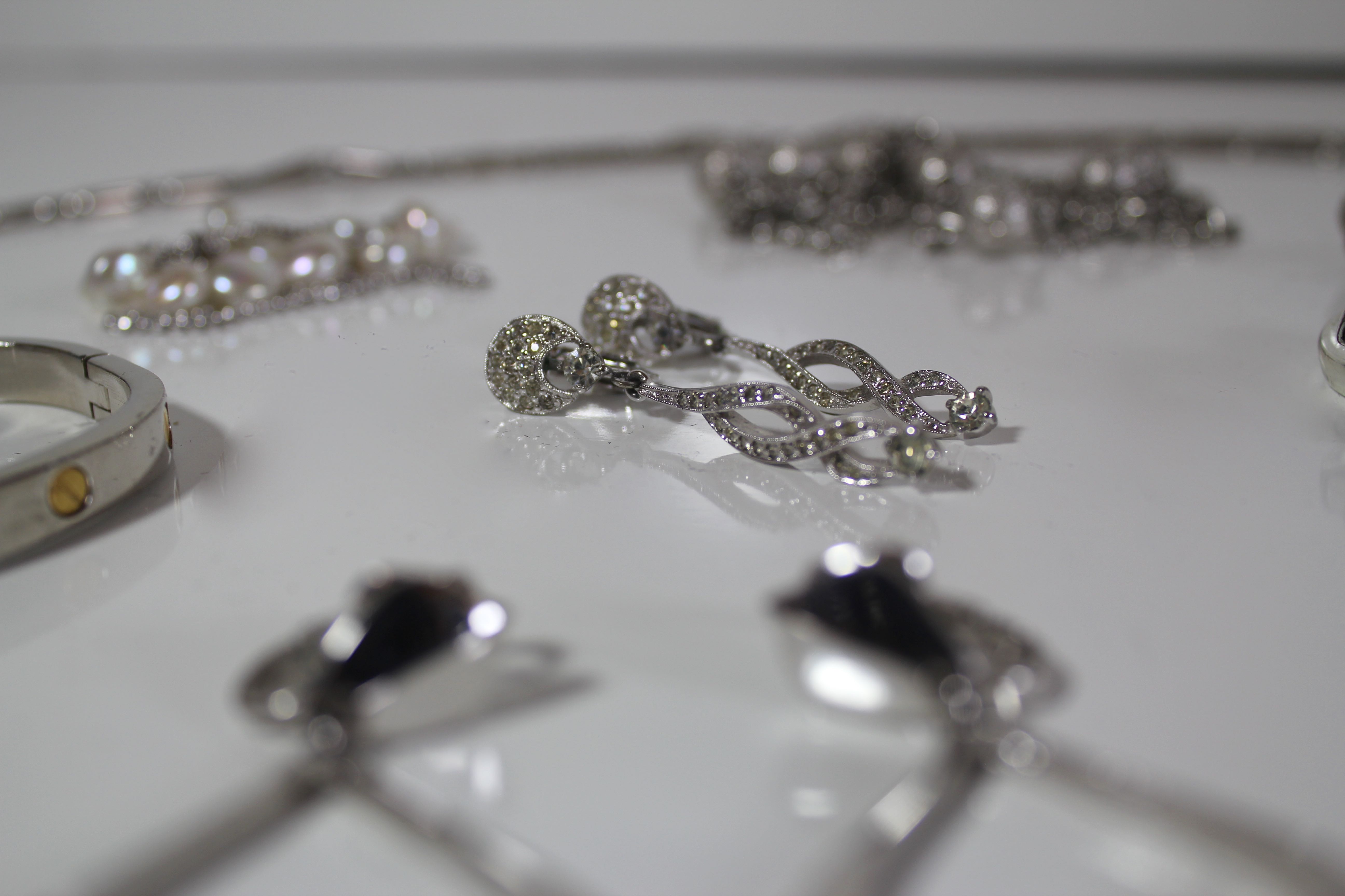 Women's Silver Tone Costume Jewelry