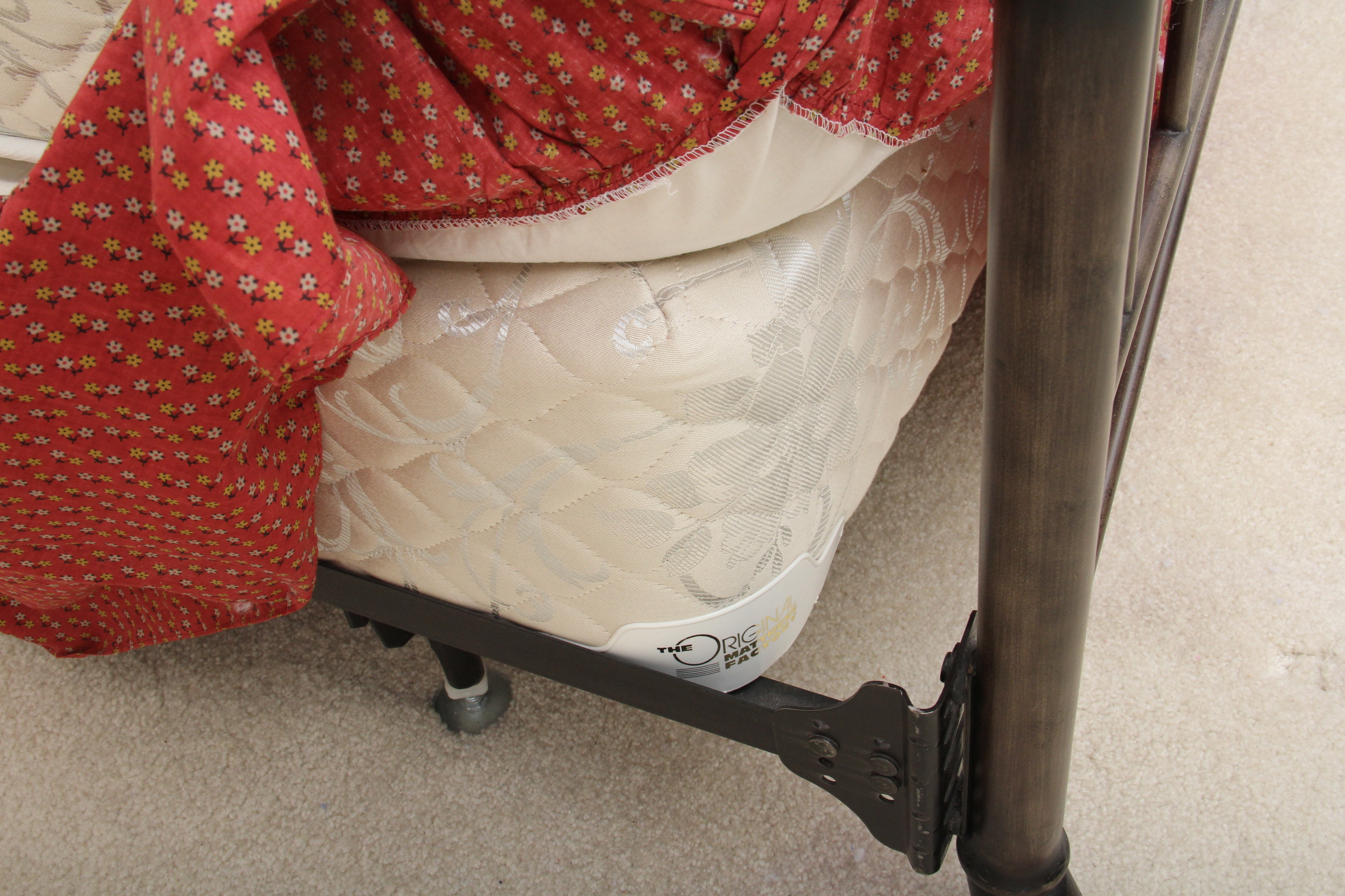 Metal Full Size Bed and Frame