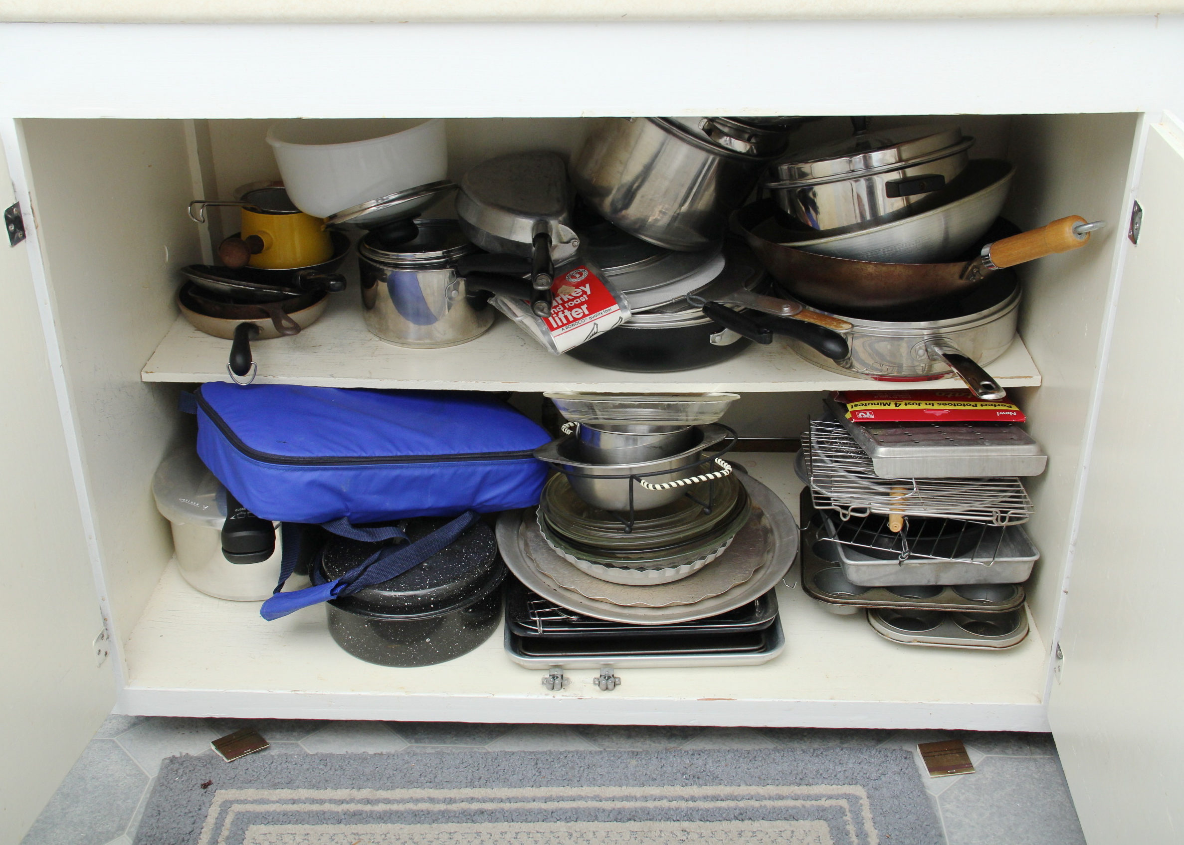 Grouping of Cookware