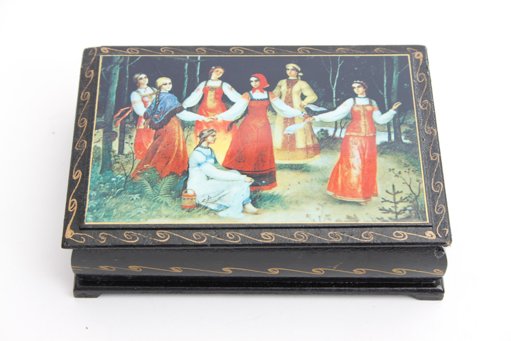 Russian Decorative Art Objects