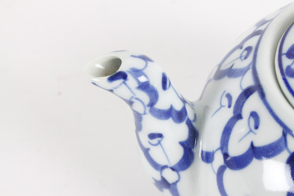 Hand Painted Deifware and Decorative Ceramics