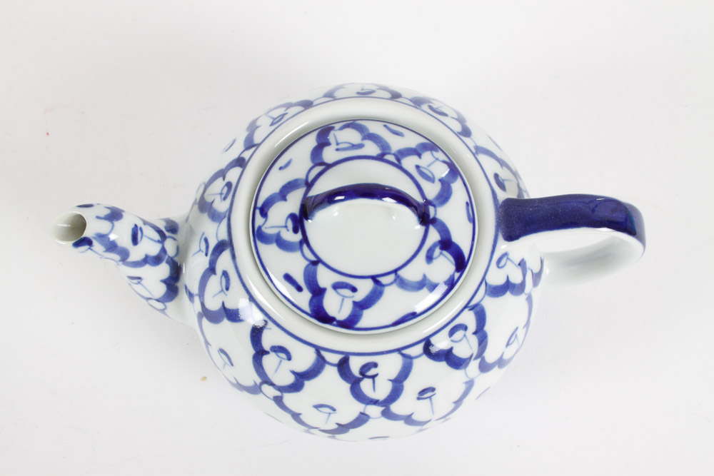 Hand Painted Deifware and Decorative Ceramics