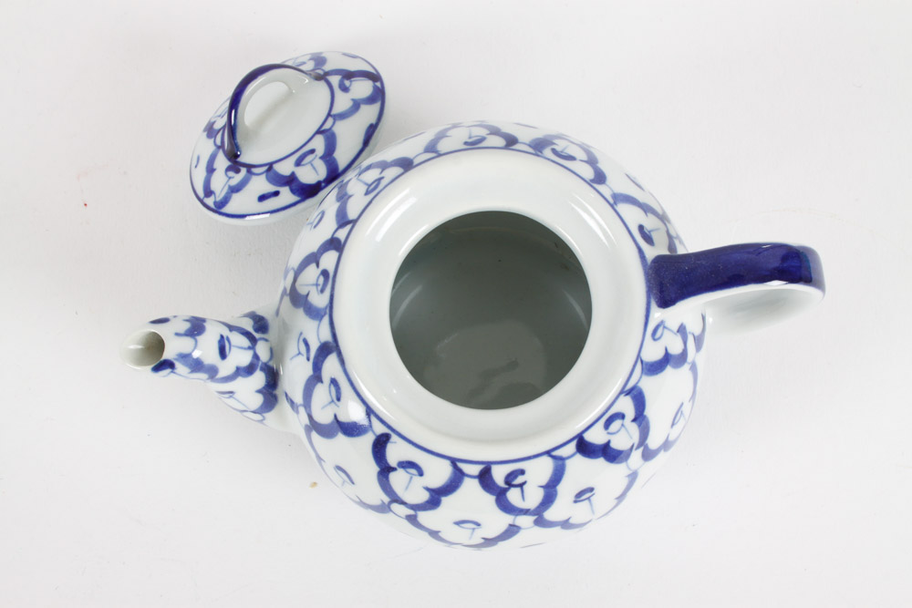 Hand Painted Deifware and Decorative Ceramics