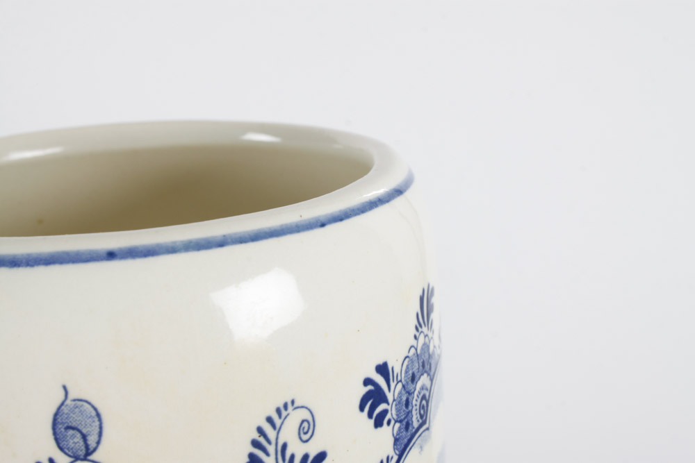 Hand Painted Deifware and Decorative Ceramics