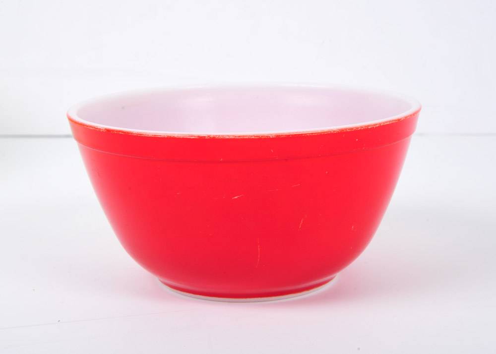 Vintage Pyrex Nesting Bowl Set