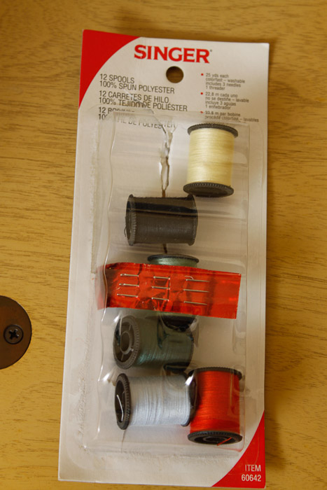 Vintage Singer Sewing Machine and Table