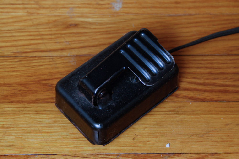 Vintage Singer Sewing Machine and Table