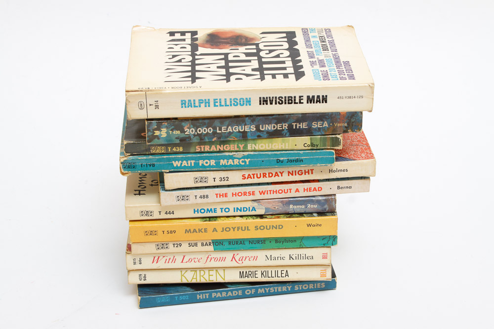 Assorted 70s Paperback Books