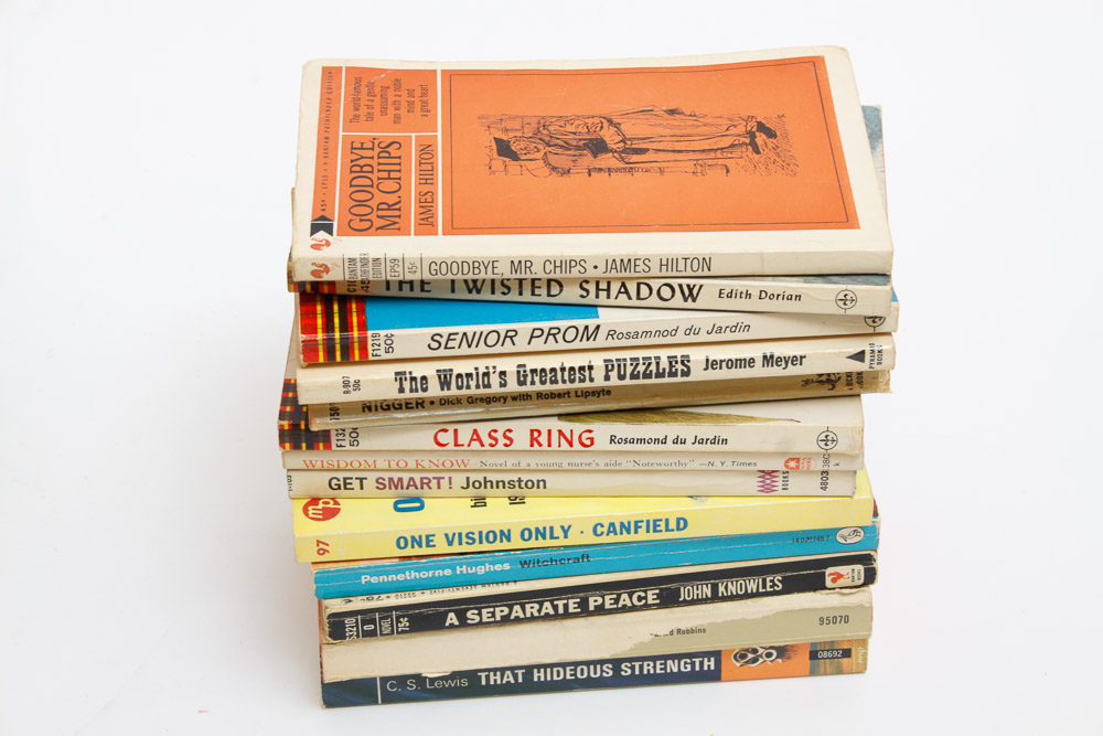 Assorted 70s Paperback Books