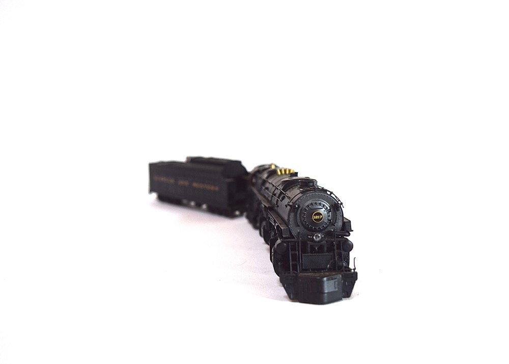 HO Scale Norfolk and Western Model Train Locomotive