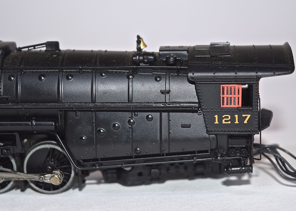HO Scale Norfolk and Western Model Train Locomotive