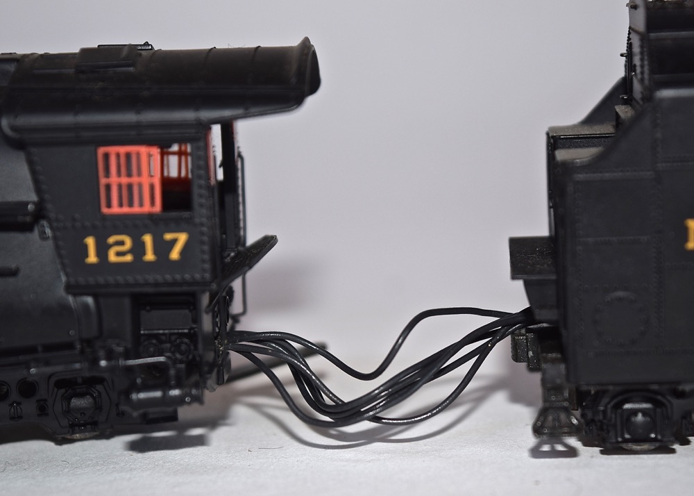 HO Scale Norfolk and Western Model Train Locomotive