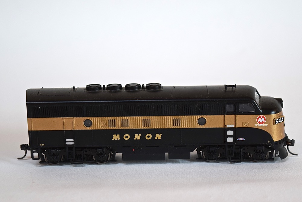HO Scale Monon Train Car Collection