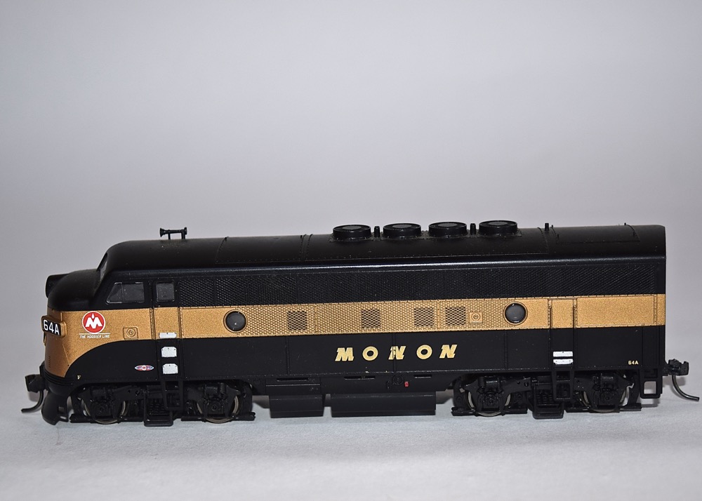 HO Scale Monon Train Car Collection