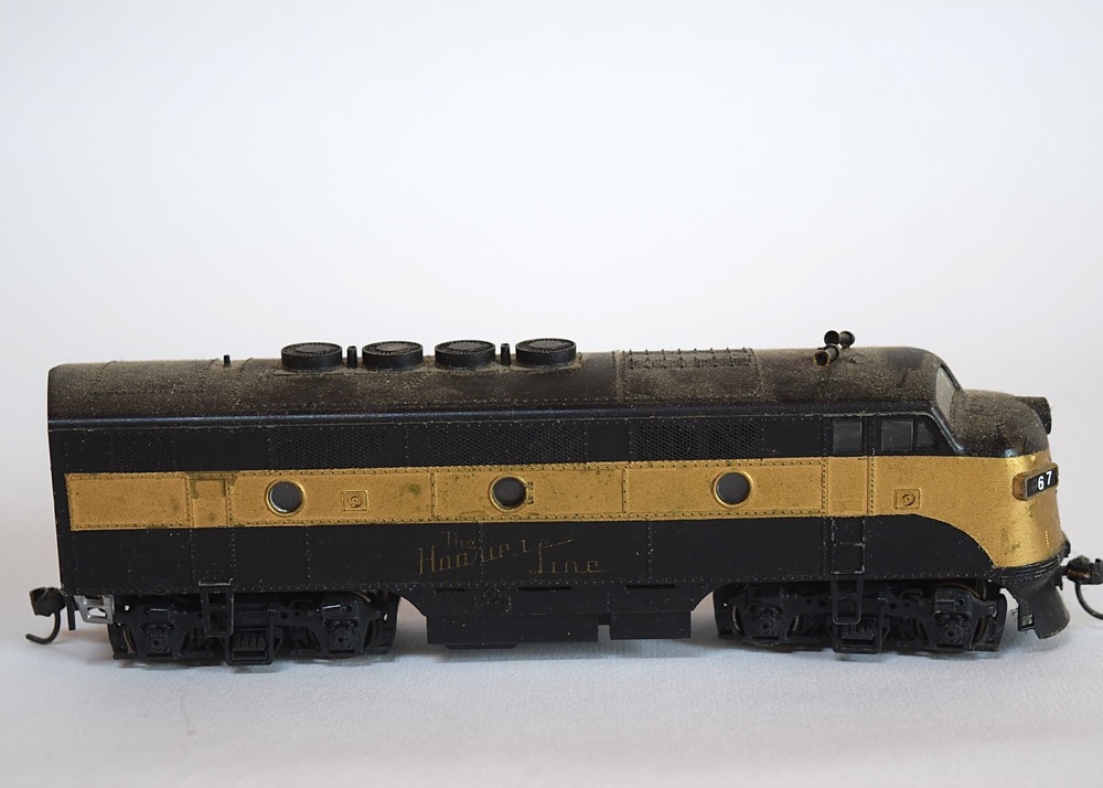 HO Scale Monon Train Car Collection