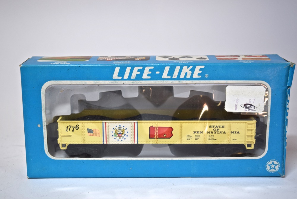 Assortment of Unopened HO Scale Model Train Cars