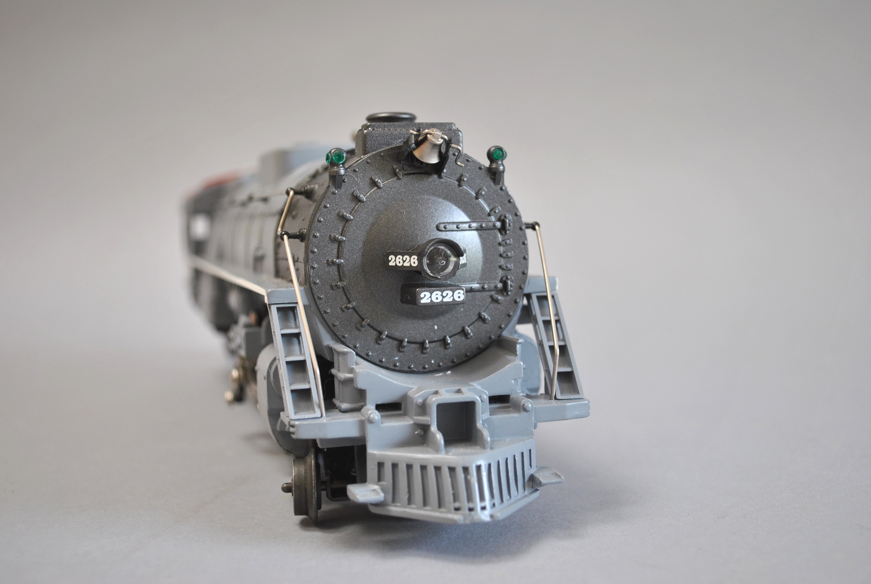 Lionel Northern Pacific 4-8-4 Northern Locomotive and Tender