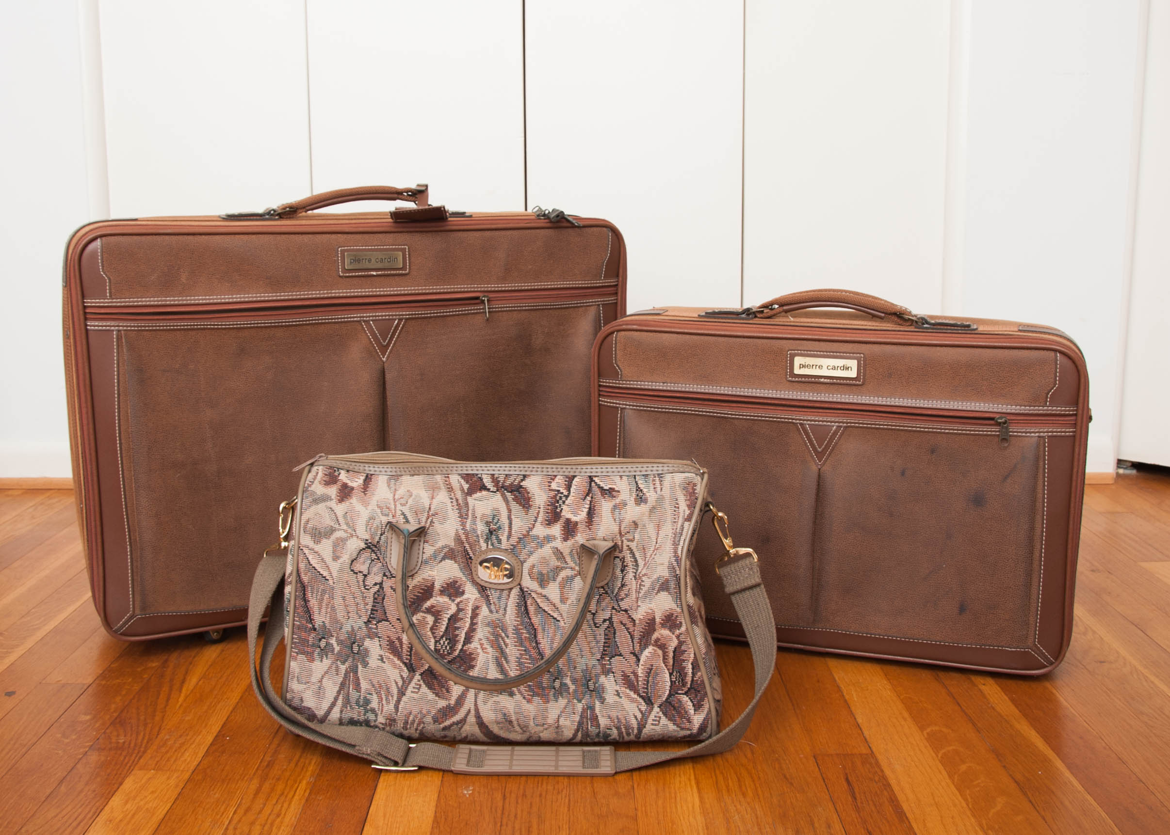 Pierre Cardin Luggage Set