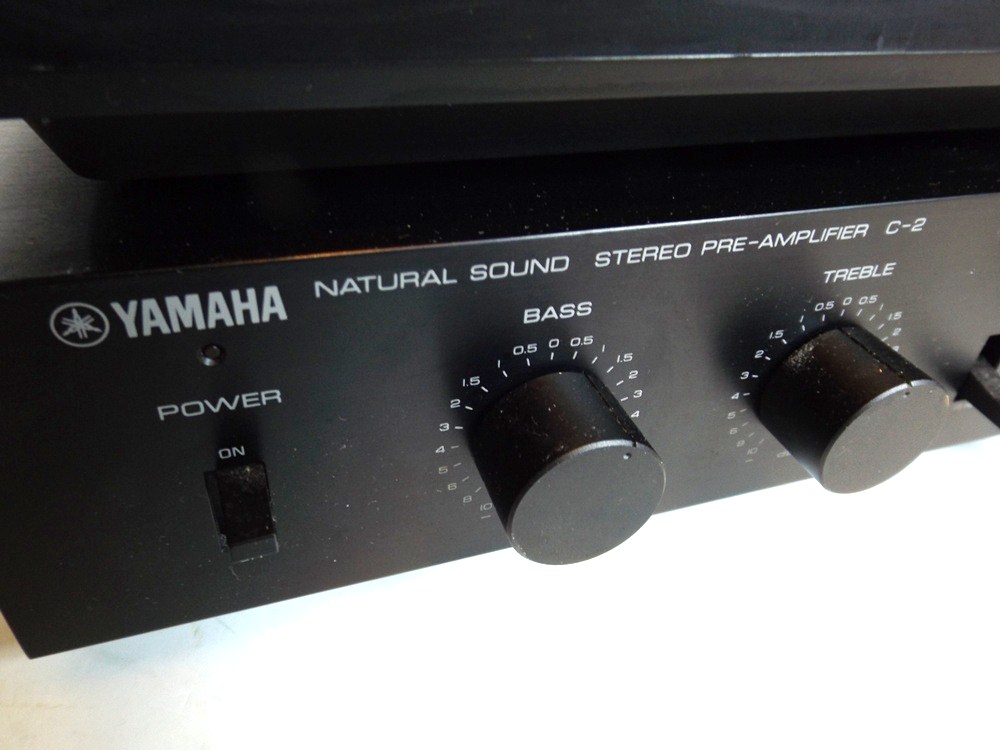Yamaha Turntable and Pre Amp Phono Imputs