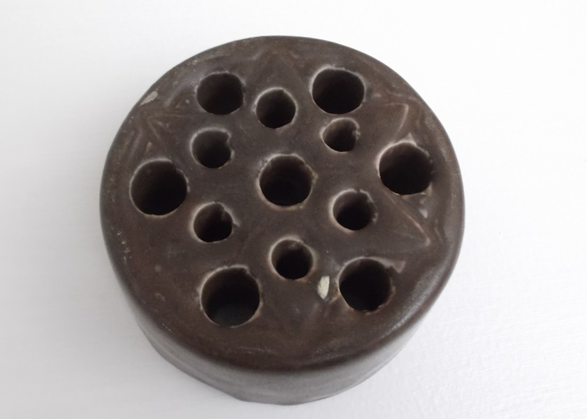 1921 Dark Brown Rookwood Pottery Flower Frog