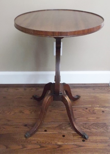 Hepplewhite Style Lyre Pedestal Side Table