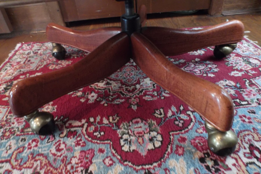 Zagaroli Golden Brown Tufted Leather Rolling Desk Chair