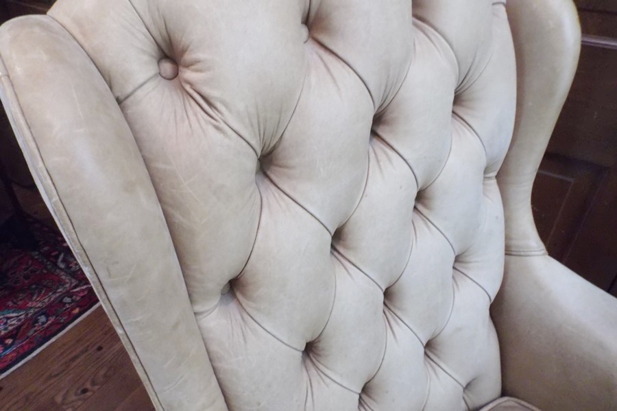 Zagaroli Golden Brown Tufted Leather Rolling Desk Chair