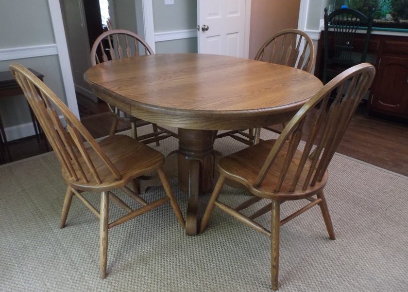 Amish Oak Pedestal Dinette Table