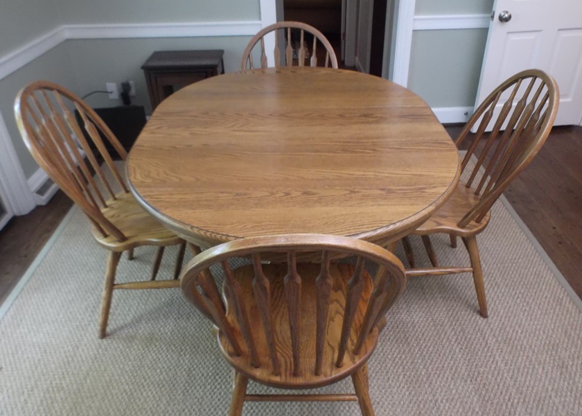Amish Oak Pedestal Dinette Table
