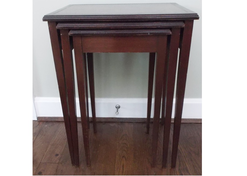 Sheraton Style Nesting Side Tables
