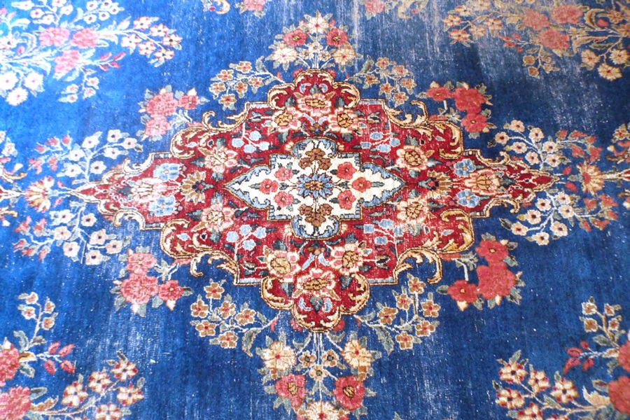 Hand Knotted Persian Wool Rug