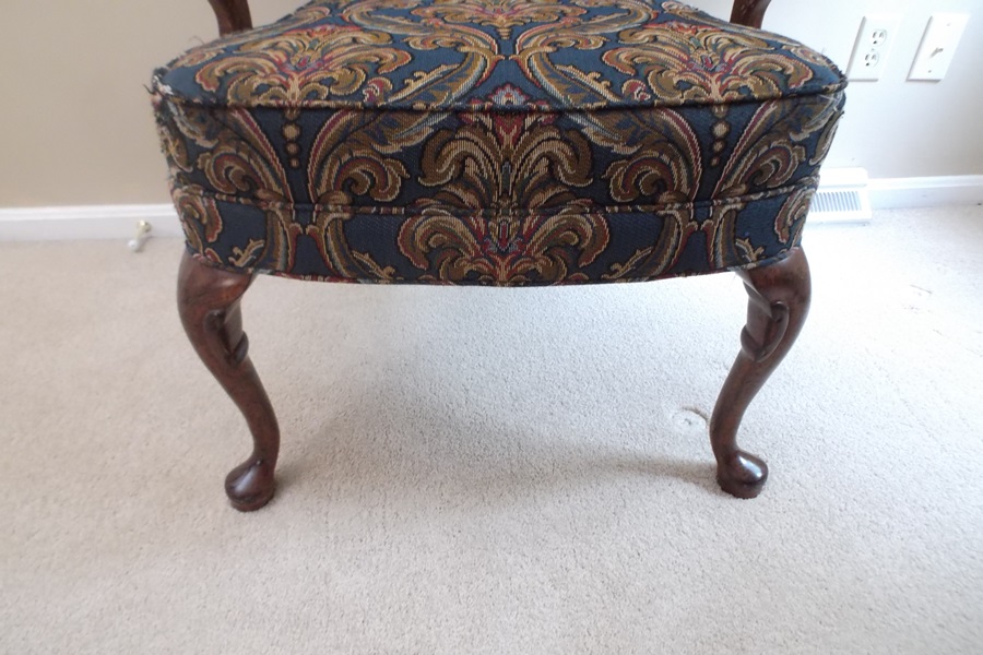 Queen Anne Style Goose Neck Arm Accent Chair