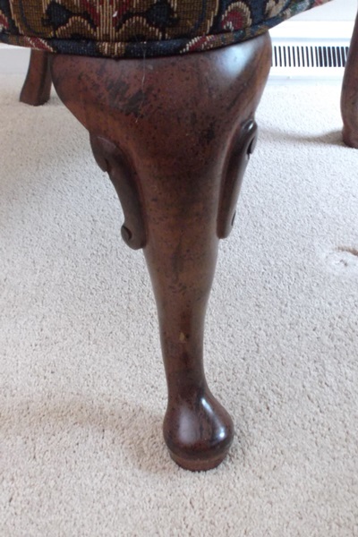 Queen Anne Style Goose Neck Arm Accent Chair