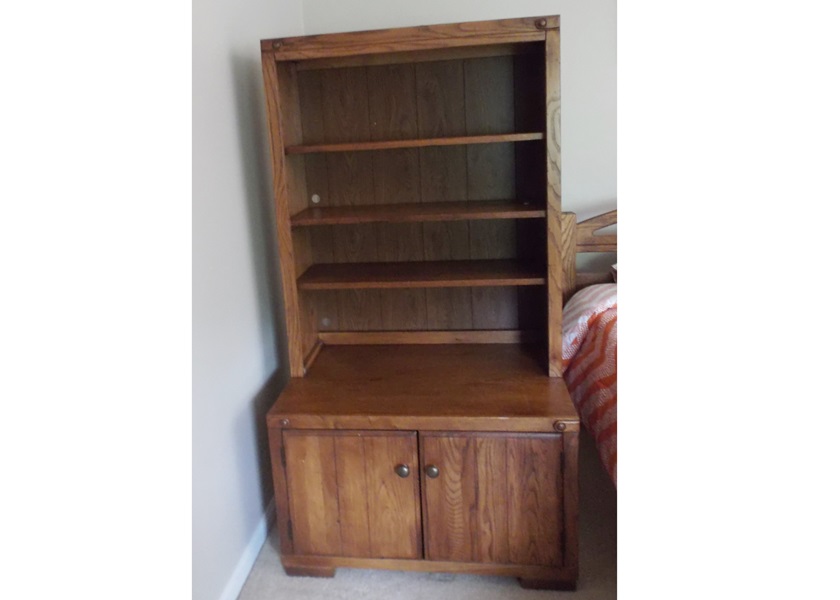 Vintage Stanley Bedroom Hutch